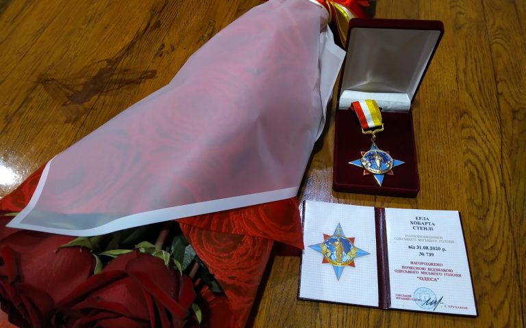Hobart Earle is granted the “Honorary Award” of the Mayor of the City of Odesa